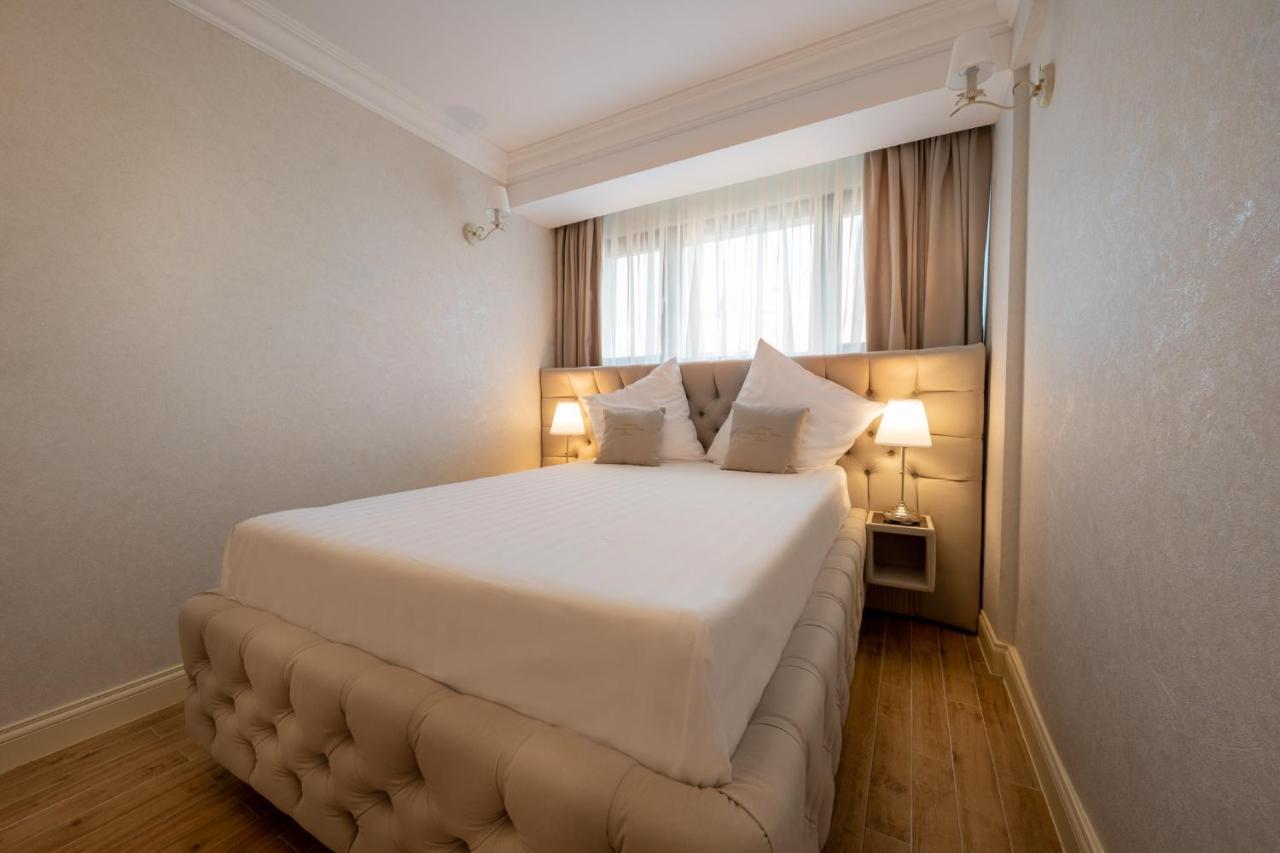 Hotel Casa Fiori Bukares Bagian luar foto