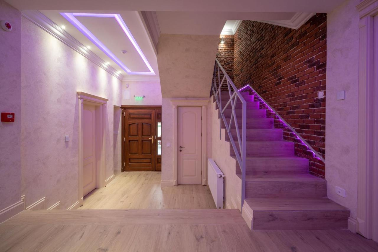 Hotel Casa Fiori Bukares Bagian luar foto